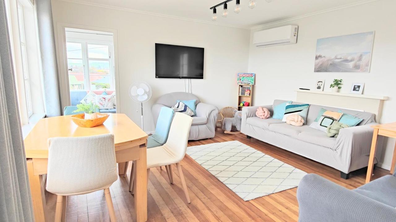 Lake, Mountain View Cottage ロトルア エクステリア 写真